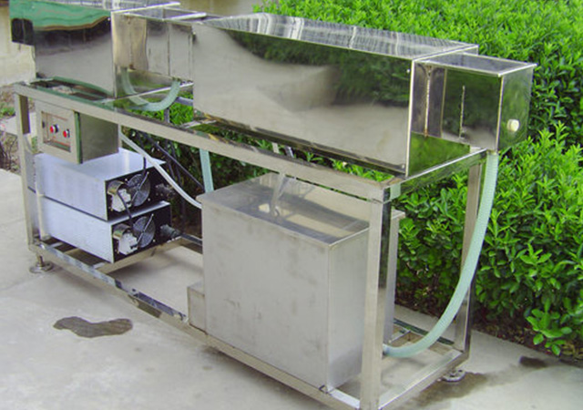 線(xiàn)材用超聲波清洗機2.jpg